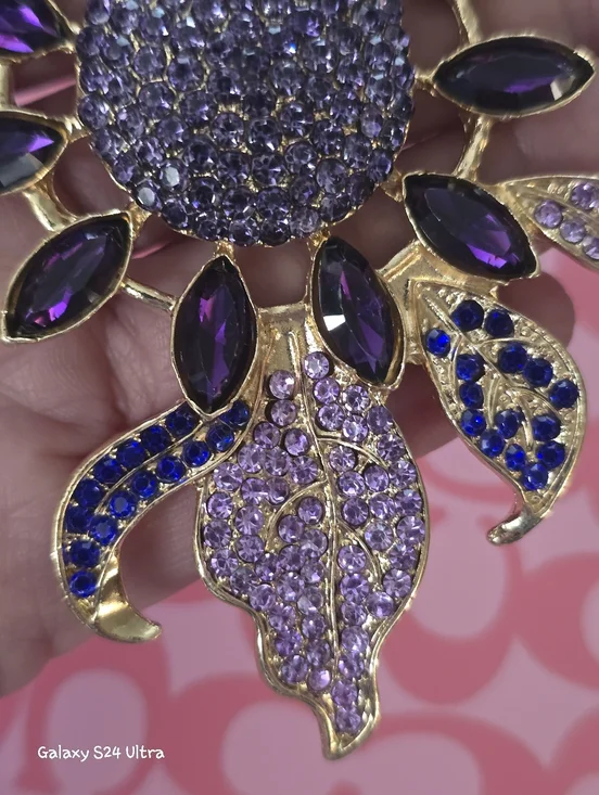 Beautiful Flower Bag Charm/ Keychain NEW - Picture 14 of 15